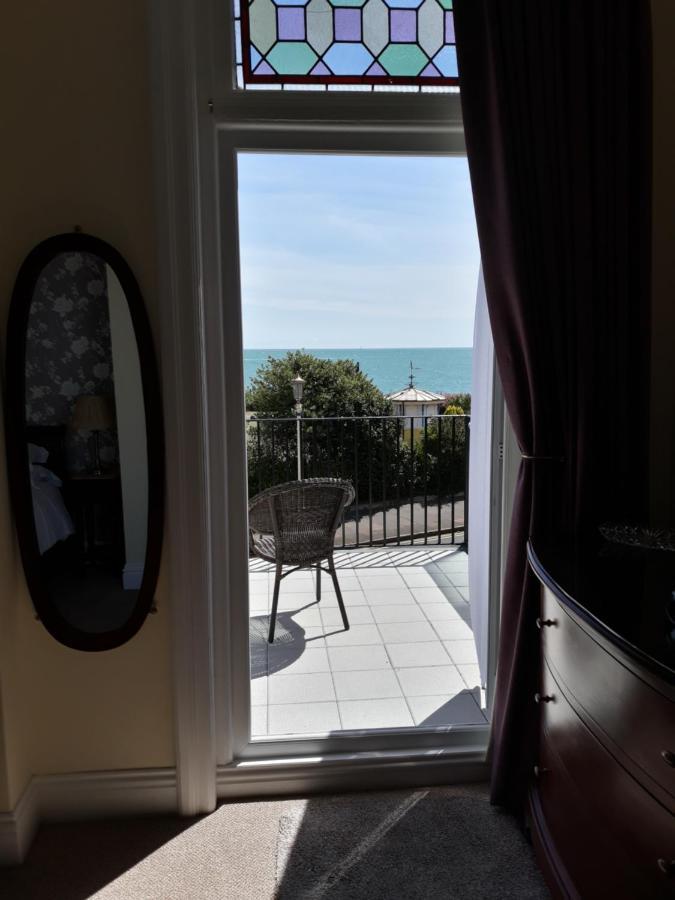 Breakers Bed And Breakfast Истбурн Экстерьер фото