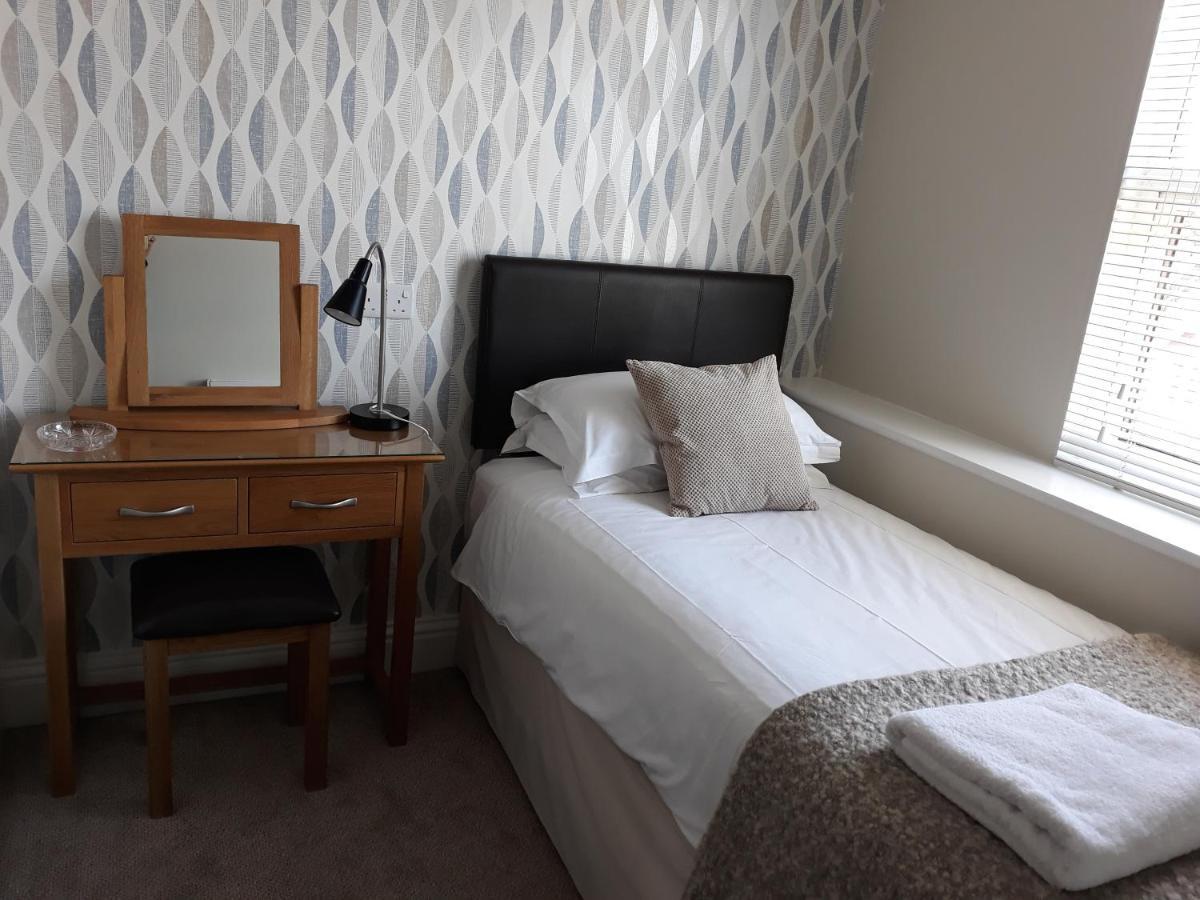 Breakers Bed And Breakfast Истбурн Экстерьер фото