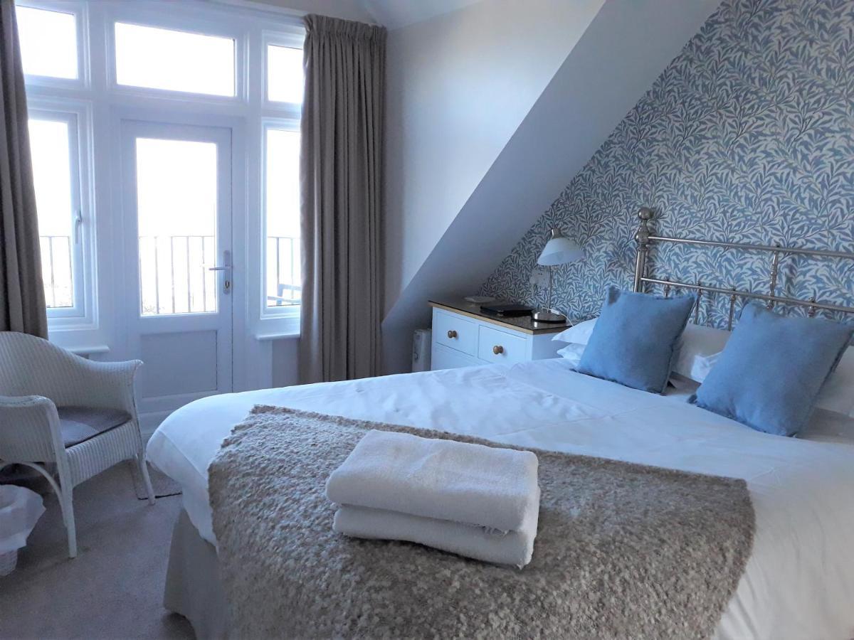 Breakers Bed And Breakfast Истбурн Экстерьер фото